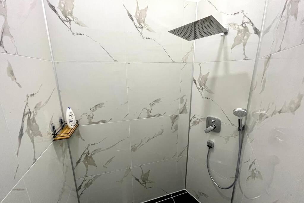Villa Einhorn: Altstadt Loft Mit Privater Terrasse Goslar Esterno foto